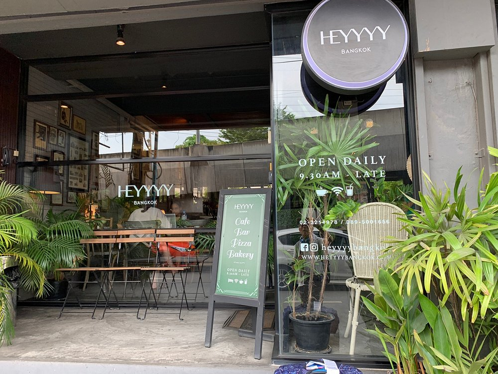 Cozy rooms and great location in vibrant Suan Luang district